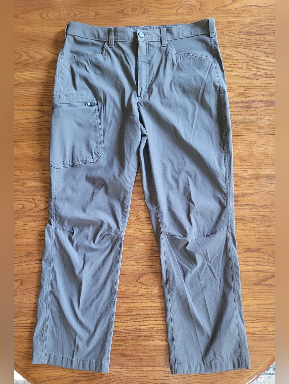 Eddie Bauer Classic Straight Leg Pants in Charcoal Gray 36x30